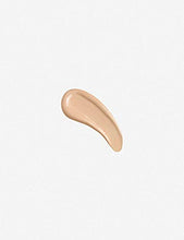 
                        
                          Load image into Gallery viewer, Charlotte Tilbury Magic Away Concealer - 6
                        
                      