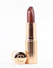 
                        
                          Cargar imagen en el visor de la galería, Charlotte Tilbury Matte Revolution Luminous Lipstick - Birkin Brown - Full Size
                        
                      