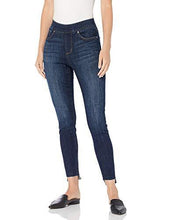 
                        
                          將圖片載入圖庫檢視器 Jag Jeans Women's Maya Skinny Pull on Ankle with Stepped Hem Jean
                        
                      
