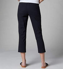 
                        
                          將圖片載入圖庫檢視器 Jag Jeans Women's Maya Skinny Pull on Crop Pant
                        
                      