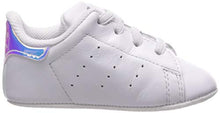 
                        
                          將圖片載入圖庫檢視器 adidas Originals Unisex-Child Stan Smith Crib Sneaker
                        
                      