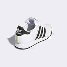 
                        
                          Cargar imagen en el visor de la galería, adidas Originals Kids' Samoa Sneaker
                        
                      