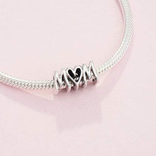 
                        
                          画像をギャラリービューアに読み込む, Pandora Jewelry Mom Script Sterling Silver Charm - JOY2ESpree
                        
                      