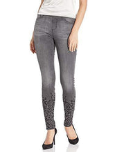 
                        
                          將圖片載入圖庫檢視器 Jag Jeans Women's Maya Skinny Pull on Jean W/Leopard Embroidery
                        
                      