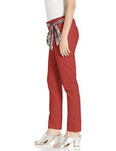 
                        
                          Cargar imagen en el visor de la galería, Jag Jeans Women's Carter Girlfriend Jean with Satin Belt
                        
                      
