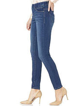 
                        
                          Cargar imagen en el visor de la galería, Jag Jeans Women's Macie Skinny Pull on Jean
                        
                      