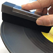
                        
                          Muat gambar ke penampil Galeri, Vinyl Record Cleaning Brush Kit - Premium LP Cleaner Set - JOY2ESpree
                        
                      