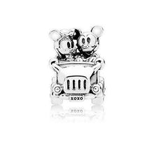 
                        
                          Cargar imagen en el visor de la galería, PANDORA Mickey and Minnie Vintage Car 797174 - JOY2ESpree
                        
                      