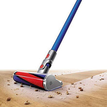 
                        
                          將圖片載入圖庫檢視器 Dyson V7 Fluffy Cordless Stick Vacuum for Hard Floors - JOY2ESpree
                        
                      