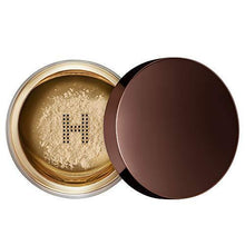 
                        
                          Muat gambar ke penampil Galeri, Hourglass Veil Translucent Setting Powder. Invisible Setting Powder for All Skin Types and Skin Tones. Vegan and Cruelty-Free.
                        
                      