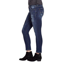 
                        
                          將圖片載入圖庫檢視器 Jag Jeans Women's Mera Skinny Ankle Jean with Laser Detail in Platinum Denim
                        
                      