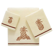 
                        
                          Cargar imagen en el visor de la galería, Tommy Bahama Batik Pineapple, Bath Towel, Orange
                        
                      