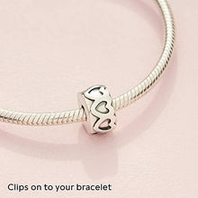 
                        
                          Muat gambar ke penampil Galeri, Pandora Jewelry Row of Hearts Sterling Silver Charm - JOY2ESpree
                        
                      