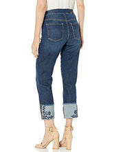 
                        
                          將圖片載入圖庫檢視器 Jag Jeans Women's Lewis Straight Pull on Crop W/Embroidered Cuff
                        
                      