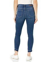 
                        
                          將圖片載入圖庫檢視器 Jag Jeans Women's Viola High Rise Skinny with Hem Detail Jean
                        
                      
