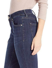 
                        
                          Cargar imagen en el visor de la galería, Jag Jeans Women's Carter Girlfriend Jean
                        
                      