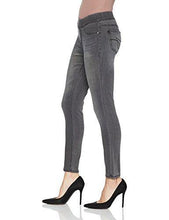 
                        
                          Load image into Gallery viewer, Jag Jeans Women's Marla Legging in Fluid Denim
                        
                      