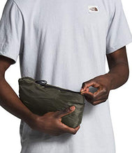 
                        
                          Load image into Gallery viewer, The North Face Men’s Venture 2 Waterproof Hooded Rain Jacket
                        
                      