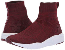 
                        
                          Load image into Gallery viewer, Sam Edelman Women's Tara Sneaker
                        
                      