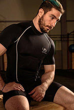 
                        
                          गैलरी व्यूवर में इमेज लोड करें, Mava Sports Men's Short Sleeve Compression T Shirt - Workout Baselayer Shapewear - JOY2ESpree
                        
                      