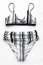
                        
                          將圖片載入圖庫檢視器 CUPSHE Women's Stripe Bikini Bowknot Shirred Swimsuit
                        
                      