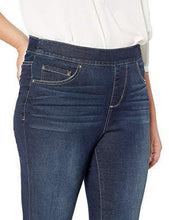 
                        
                          Cargar imagen en el visor de la galería, Jag Jeans Women's Plus Size Maya Skinny Pull on Jean
                        
                      