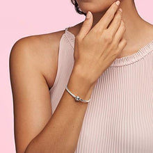 
                        
                          Muat gambar ke penampil Galeri, PANDORA Jewelry Smooth Moments Snake Chain Charm Sterling Silver Bracelet - JOY2ESpree
                        
                      