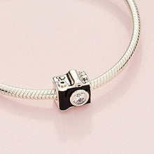 
                        
                          画像をギャラリービューアに読み込む, Pandora Jewelry Vintage Camera Cubic Zirconia Charm in Sterling Silver - JOY2ESpree
                        
                      