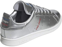 
                        
                          Cargar imagen en el visor de la galería, adidas Originals Unisex-Child Stan Smith Sneaker
                        
                      