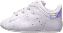 
                        
                          將圖片載入圖庫檢視器 adidas Originals Unisex-Child Stan Smith Crib Sneaker
                        
                      