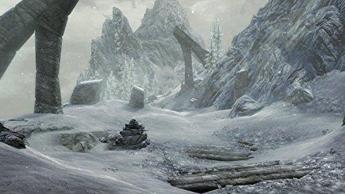The Elder Scrolls V: Skyrim Special Edition Dragonborn Bundle (PS4) Includes Dovahkiin Mask - JOY2ESpree
