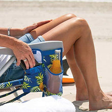 
                        
                          गैलरी व्यूवर में इमेज लोड करें, 2 Tommy Bahama Backpack Beach Chairs Blue/Pineapple
                        
                      