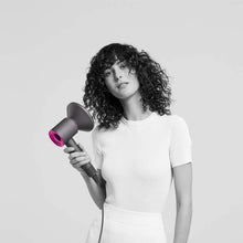 
                        
                          Muat gambar ke penampil Galeri, Dyson Supersonic Hair Dryer Limited Edition Gift Set, Fuchsia/Nickel - JOY2ESpree
                        
                      