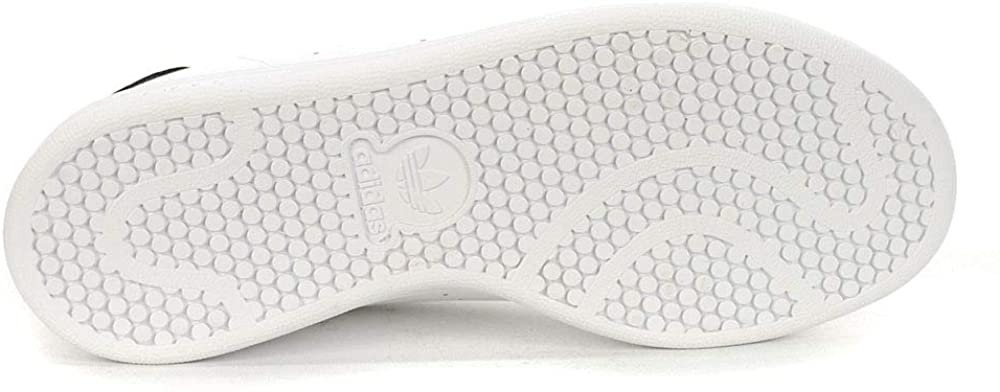 adidas Stan Smith Lace Up Sneakers (Big Kid) Casual Sneakers,