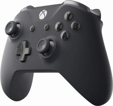 
                        
                          गैलरी व्यूवर में इमेज लोड करें, Microsoft Xbox One X 1TB Console with Wireless Controller: Xbox One X Enhanced, HDR, Native 4K, Ultra HD (Renewed) (2017 Model) - JOY2ESpree
                        
                      