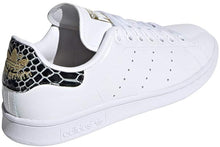 
                        
                          Cargar imagen en el visor de la galería, adidas Originals Women's Stan Smith Sneaker
                        
                      
