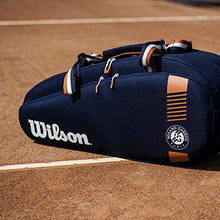 
                        
                          Cargar imagen en el visor de la galería, Wilson Roland Garros Team 6 Pack Racquet Bag (Navy/Orange) - JOY2ESpree
                        
                      