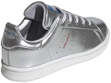 
                        
                          गैलरी व्यूवर में इमेज लोड करें, adidas Originals Juniors Stan Smith Lentic Sneaker
                        
                      