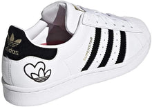 
                        
                          Cargar imagen en el visor de la galería, adidas Originals womens Superstar Shoes
                        
                      