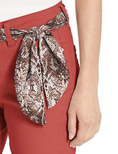 
                        
                          Cargar imagen en el visor de la galería, Jag Jeans Women's Carter Girlfriend Jean with Satin Belt
                        
                      
