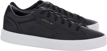 
                        
                          画像をギャラリービューアに読み込む, adidas Originals Women's Sleek Sneaker
                        
                      