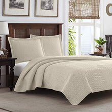 
                        
                          Muat gambar ke penampil Galeri, Tommy Bahama Chevron Quilt Set, King, Dune
                        
                      
