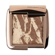
                        
                          Muat gambar ke penampil Galeri, Hourglass Ambient Lighting Bronzer in Diffused Bronze Light. Highlighting Bronzer for a Natural Sun-Kissed Glow. Vegan and Cruelty-Free.
                        
                      