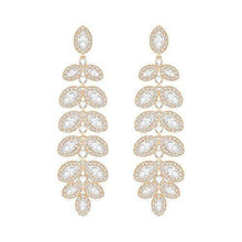 
                        
                          Cargar imagen en el visor de la galería, Swarovski Baron Pierced Earrings Rose Gold/White One Size - JOY2ESpree
                        
                      