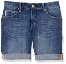
                        
                          Load image into Gallery viewer, Jag Jeans Women's Carter Girlfriend Short
                        
                      