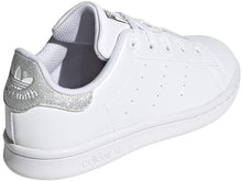 
                        
                          Cargar imagen en el visor de la galería, adidas Originals Unisex-Child Stan Smith Sneaker
                        
                      