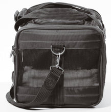 
                        
                          Cargar imagen en el visor de la galería, Sherpa Original Deluxe Airline Approved Pet Carrier, Medium, Black
                        
                      
