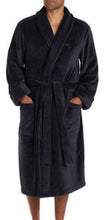 
                        
                          Cargar imagen en el visor de la galería, Tommy Bahama Men's Soft Plush Robe
                        
                      