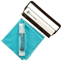 
                        
                          Cargar imagen en el visor de la galería, Vinyl Record Cleaning Brush Set - Carbon Fiber Brush, Microfiber Cloth and Anti-Static Solution Kit by Record-Happy. - JOY2ESpree
                        
                      