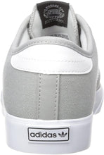 
                        
                          画像をギャラリービューアに読み込む, adidas Originals Unisex-Child Seeley Running Shoe
                        
                      
